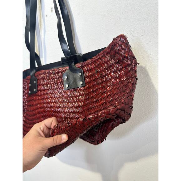 ALLSAINTS Women's Red Straw No Closure Open Zipper Pockets Mosley Straw Tote Bag - Picture 3 of 10